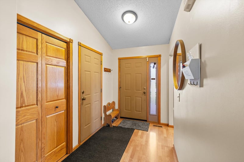 4634 Stoddart Ln, White Bear Twp, MN 55127