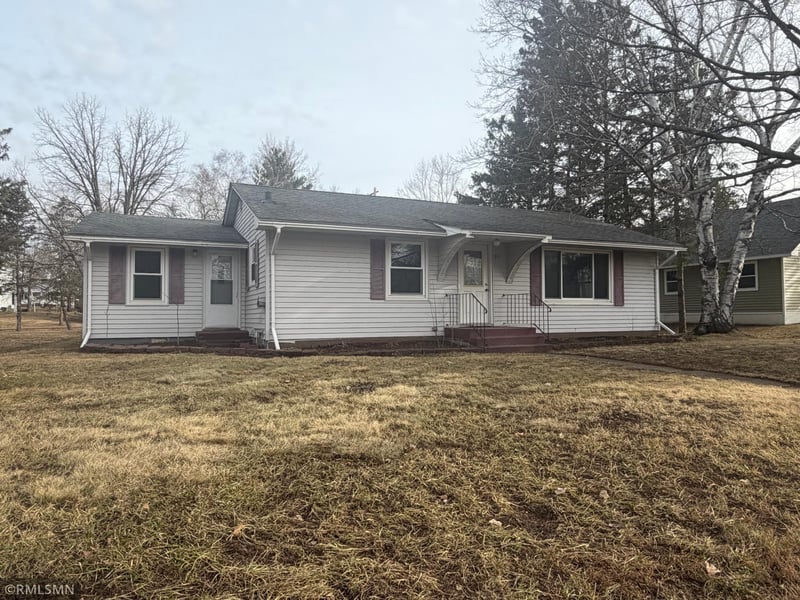 211 E 3rd Ave, Luck, WI 54853