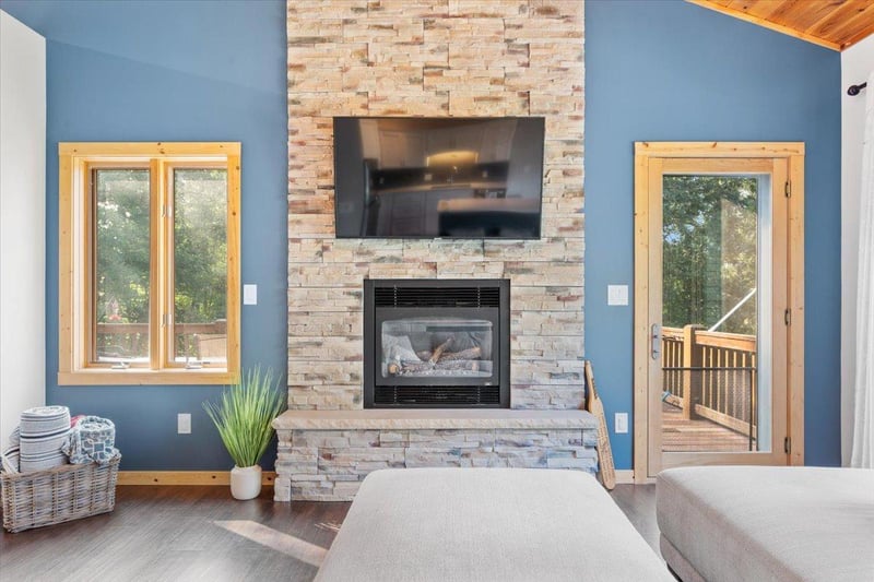 11423 Fawn Lake Rd, Breezy Point, MN 56472