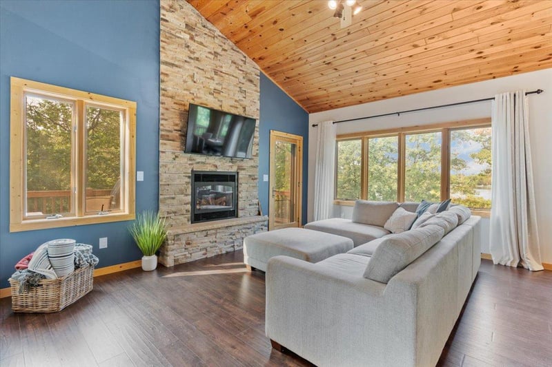 11423 Fawn Lake Rd, Breezy Point, MN 56472