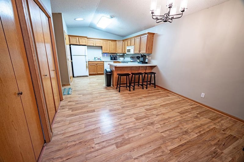 450 W Cairns St #D, Ellsworth, WI 54011