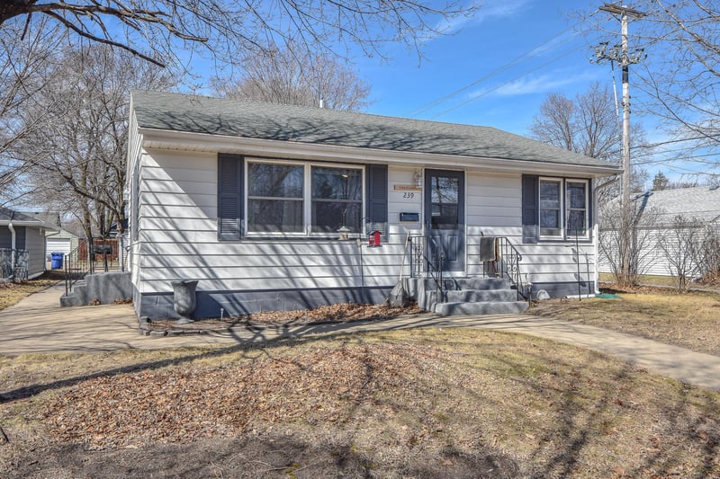 239 32nd Ave N, Saint Cloud, MN 56303