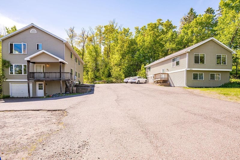 2425 Vermilion Rd, Duluth, MN 55803