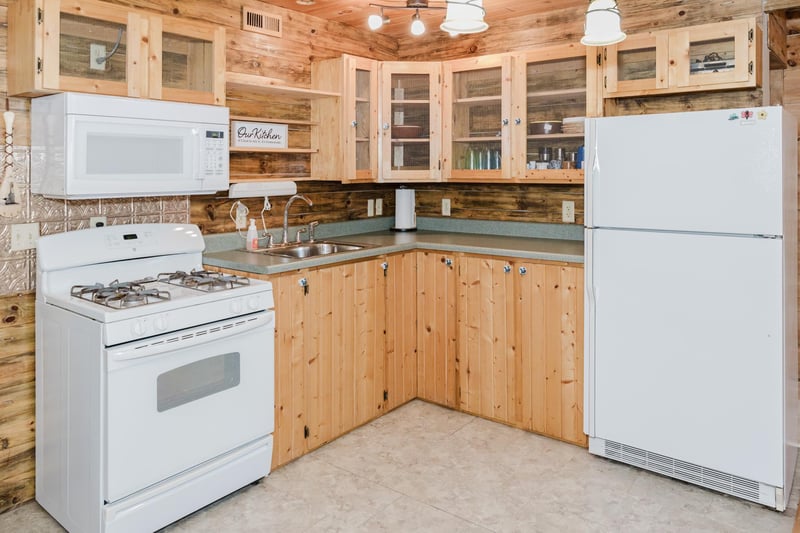25266 Oak Knoll Trl, Osage, MN 56570