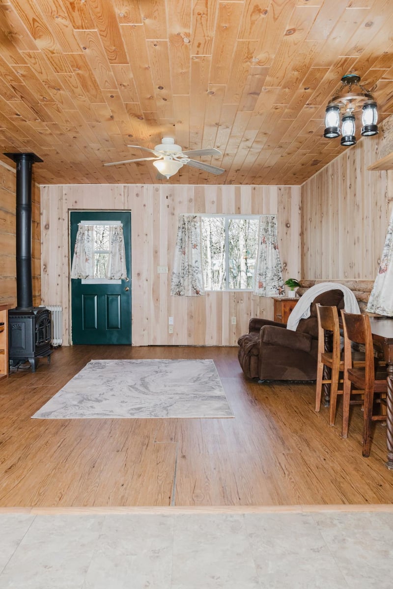 25266 Oak Knoll Trl, Osage, MN 56570