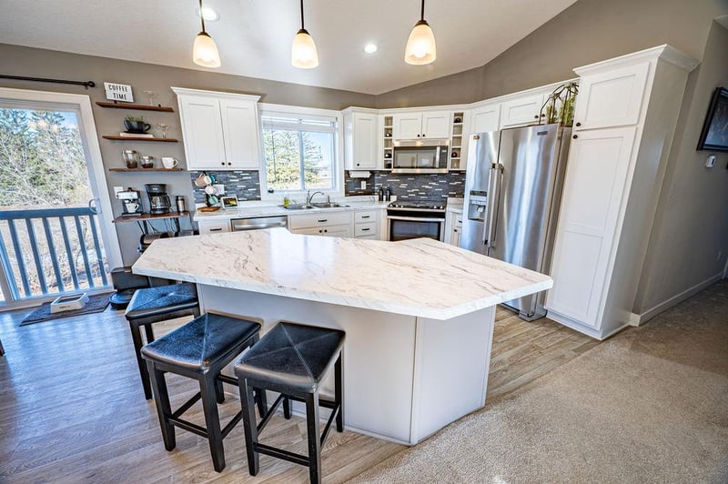485 Highland Dr, Ellsworth, WI 54011