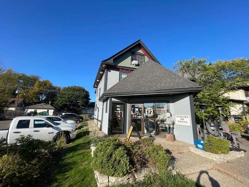 961 Grand Ave, Saint Paul, MN 55105