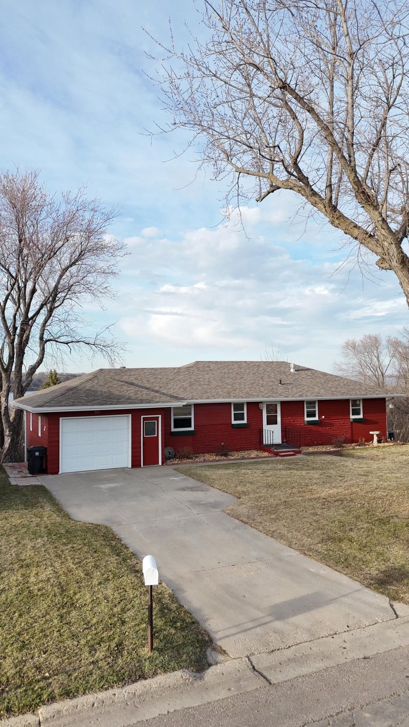315 Lakeview St S, Lake Benton, MN 56149