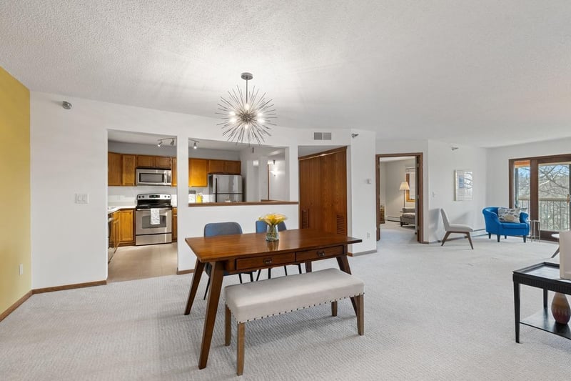 6085 Rowland Rd #312, Minnetonka, MN 55343