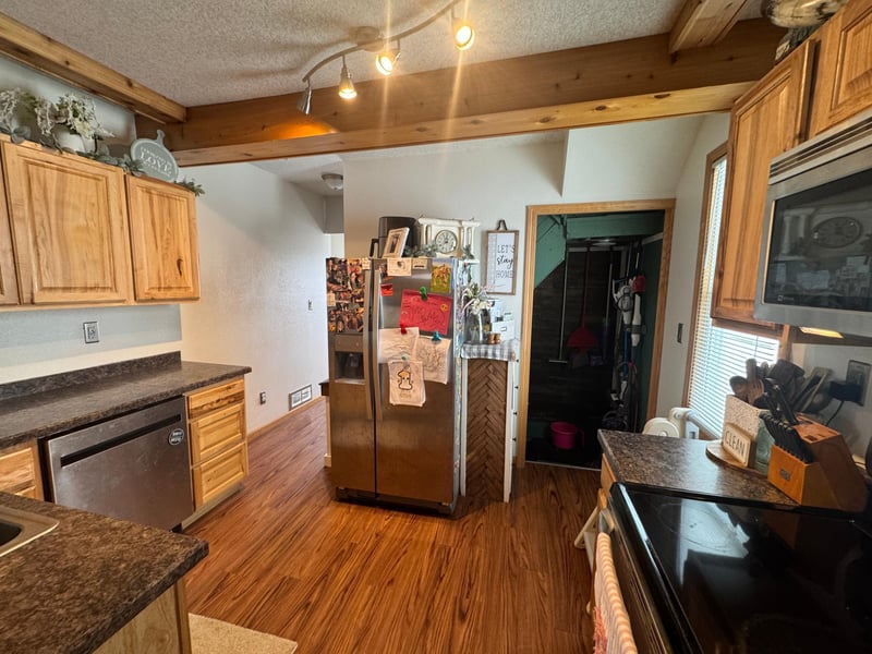 610 Hipple Ave, Henning, MN 56551