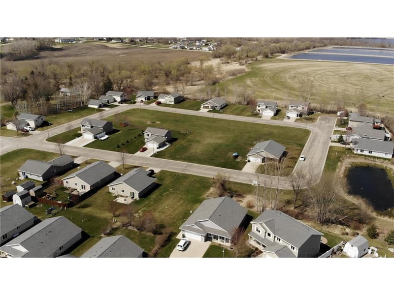 534 Willow Ave, Eden Valley, MN 55329