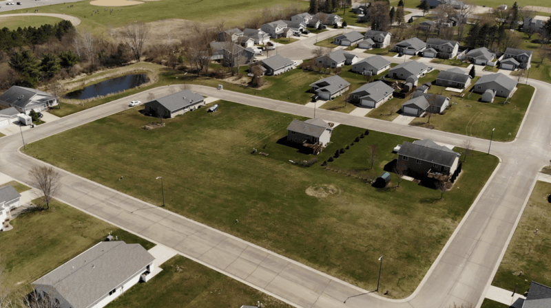564 Willow Ave, Eden Valley, MN 55329