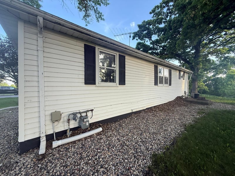 12713 375th Ave, Waseca, MN 56093
