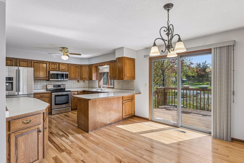 16370 Division St, Lakeland, MN 55043