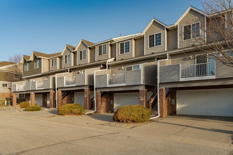 679 Shardlow Pl NE, Byron, MN 55920