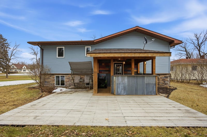 5024 5th St, Lake Park, MN 56554