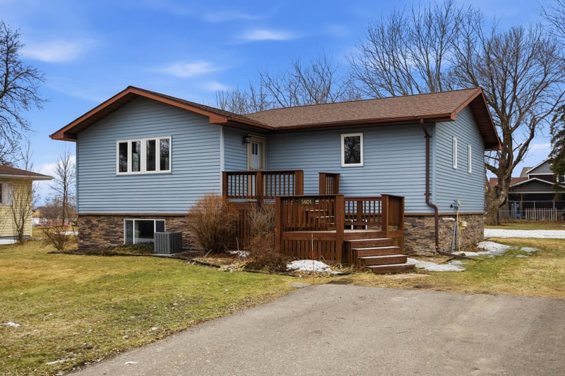 5024 5th St, Lake Park, MN 56554