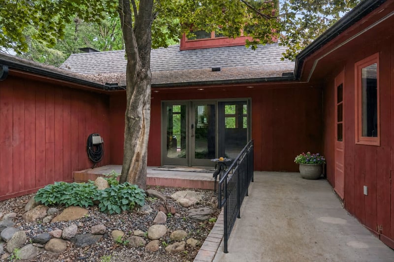 13160 Willandale Rd, Rogers, MN 55374