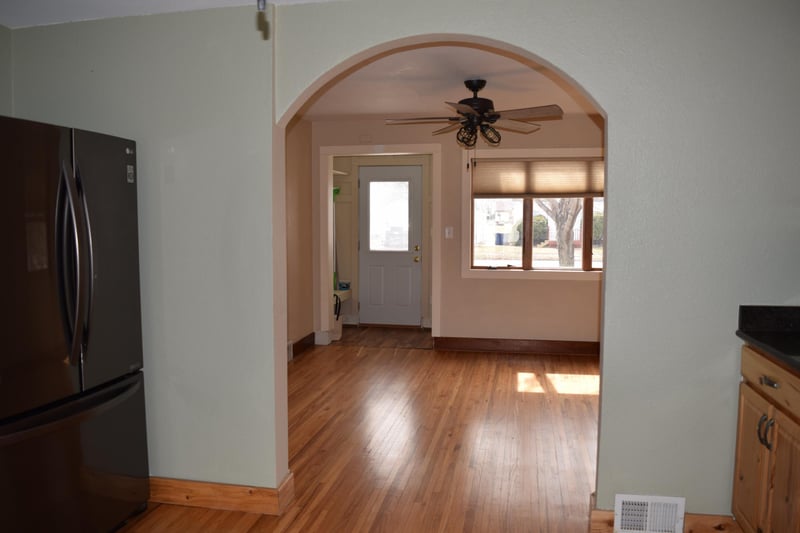 213 Brown St W, Comfrey, MN 56019