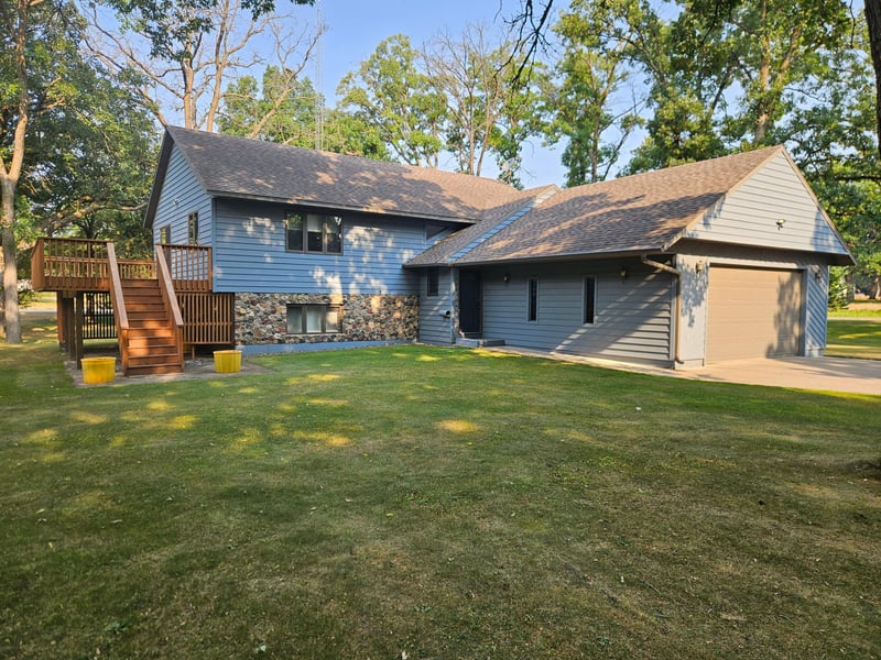 302 N Hickory St, Royalton, MN 56373