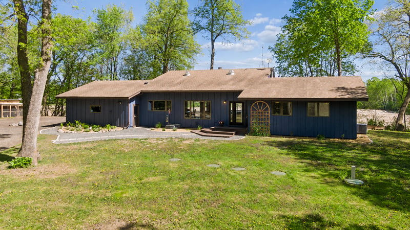 13180 Willandale Rd, Rogers, MN 55374