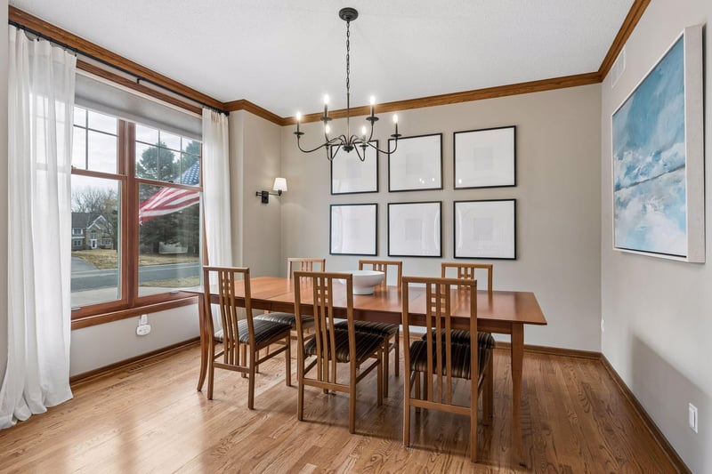 4299 Westchester Cir, Eagan, MN 55123