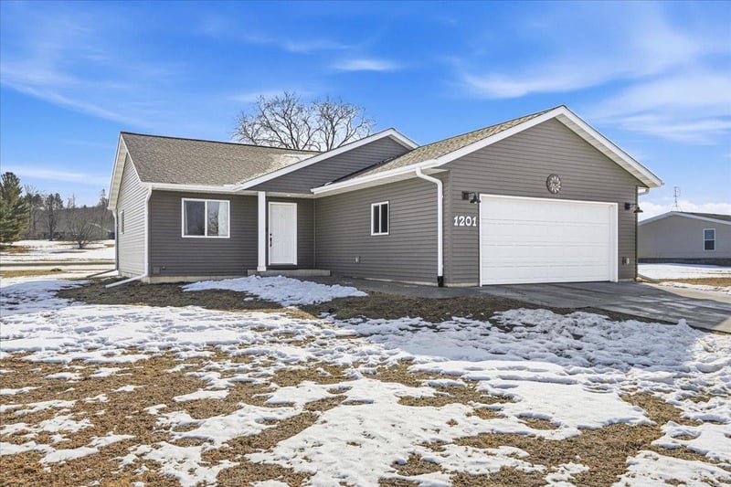 1201 Donald St, Boyceville, WI 54725
