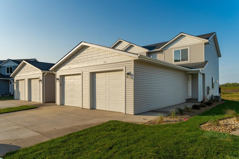 1113 Century Village Ln NE, Rochester, MN 55906