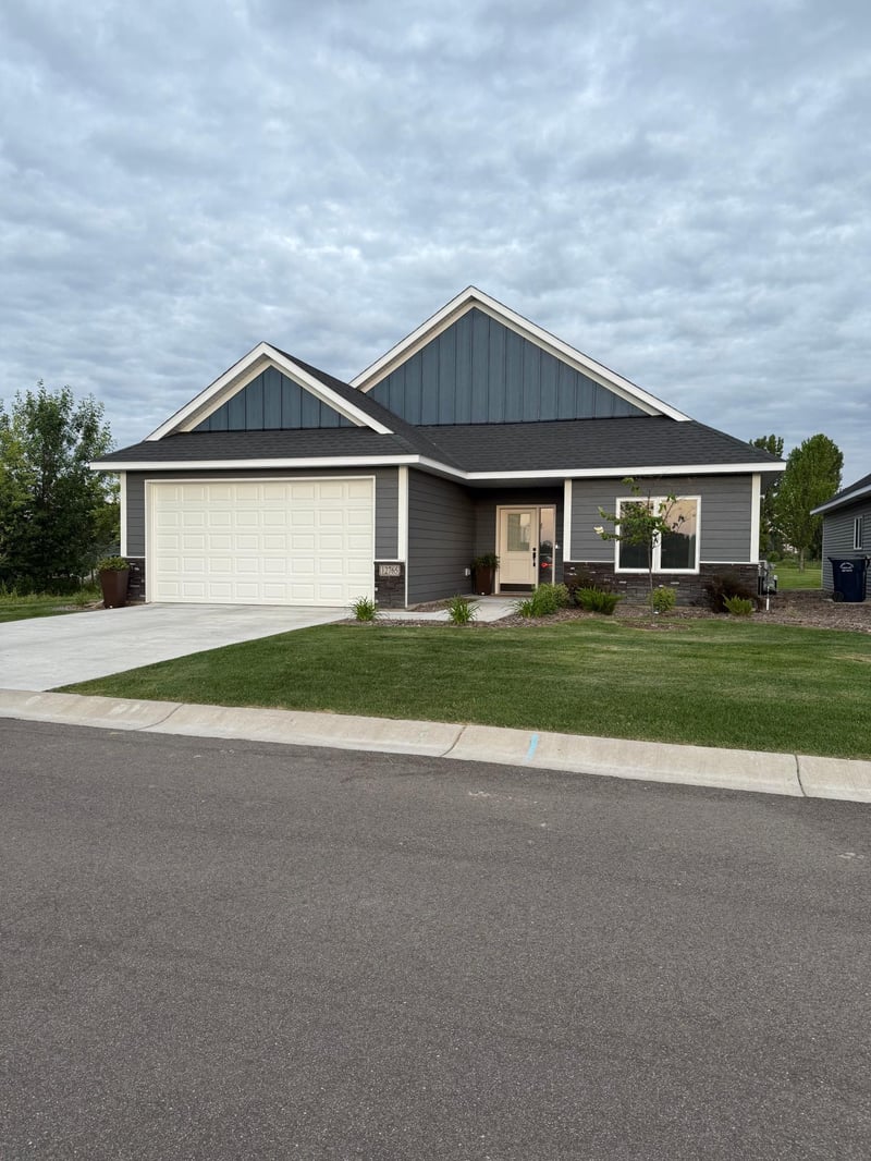 12765 292nd Ln, Lindstrom, MN 55045