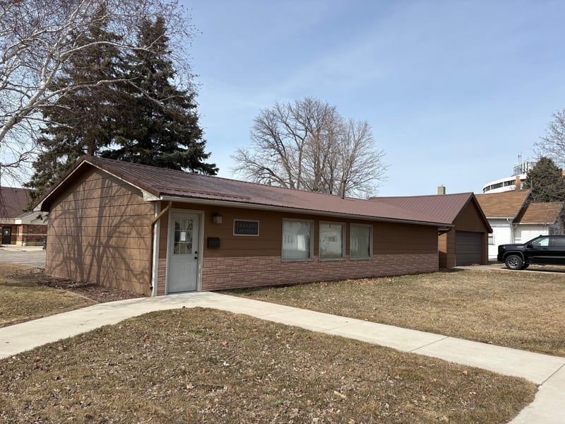 201 12th St N, Benson, MN 56215