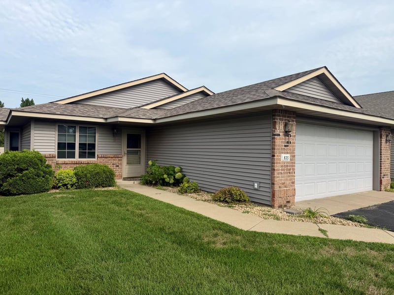 835 Village Ave, Sartell, MN 56377