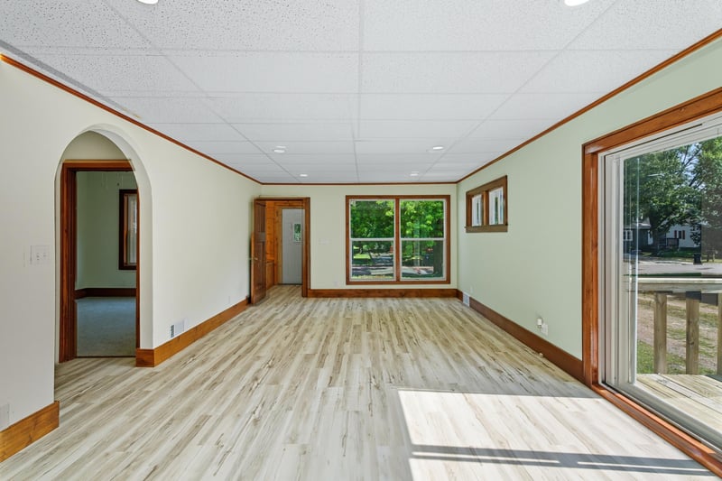 217 N Central Ave, Truman, MN 56088