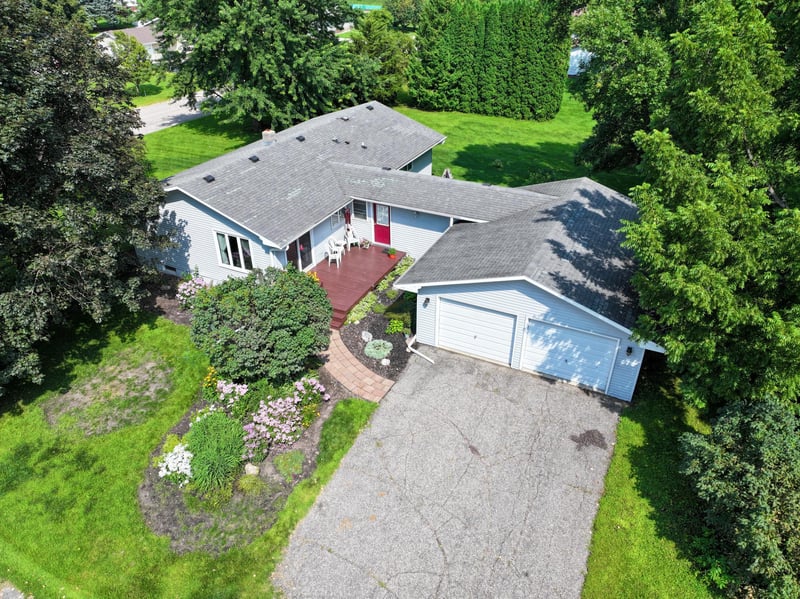 221 W 6th St, Cyrus, MN 56323