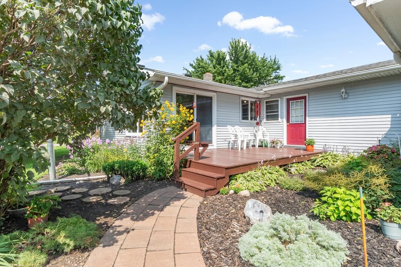 221 W 6th St, Cyrus, MN 56323