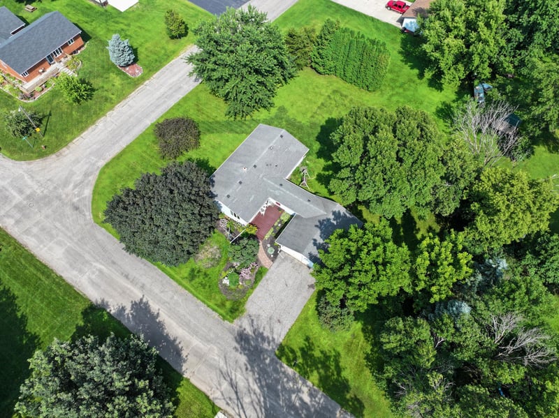 221 W 6th St, Cyrus, MN 56323
