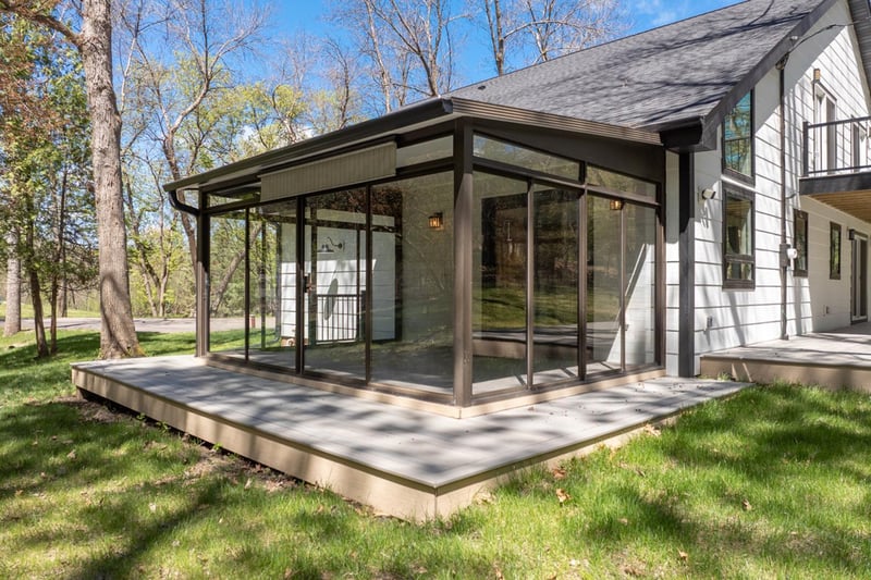 6145 Apple Rd, Shorewood, MN 55331
