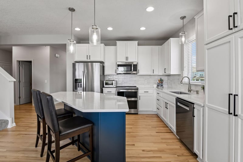 8205 Ridge Rd, Victoria, MN 55386