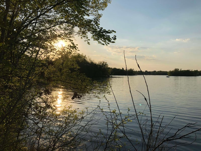 981 Peninsula Point Rd, Shakopee, MN 55379