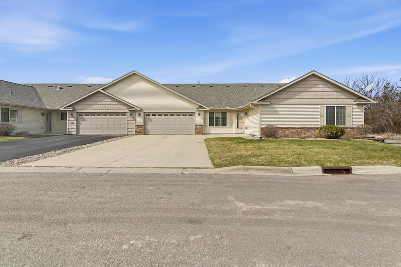 120 Palmer Pa, Mankato, MN 56001
