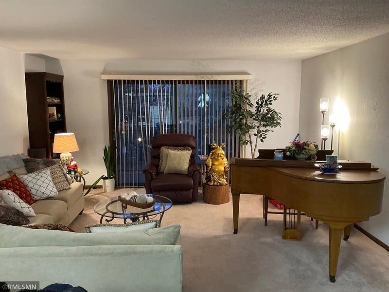 2200 Nevada Ave S #214, Saint Louis Park, MN 55426