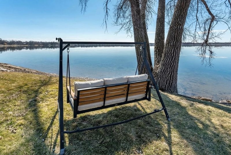 43260 Round Lake Dr, Ottertail, MN 56571