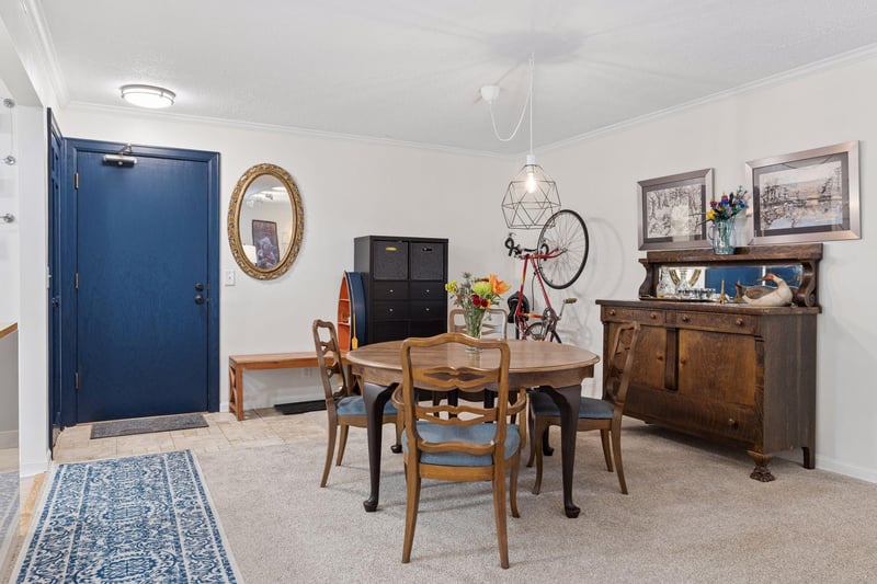 1720 3rd Ave S #203, Minneapolis, MN 55404