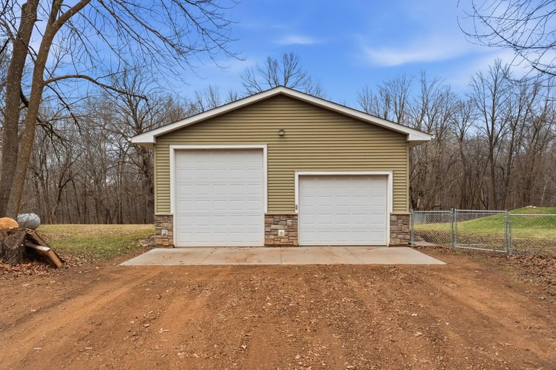 8285 Birchview Rd, Grasston, MN 55030