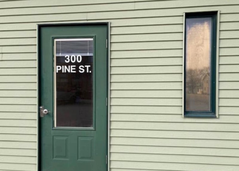 633 N 3rd St, Nicollet, MN 56074