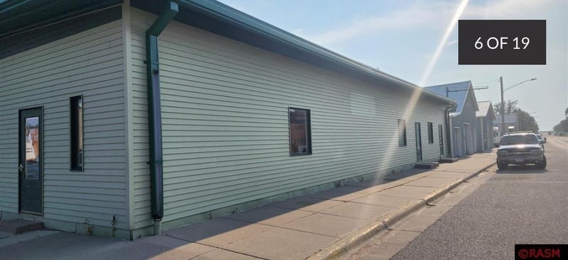 635 N 3rd St, Nicollet, MN 56074