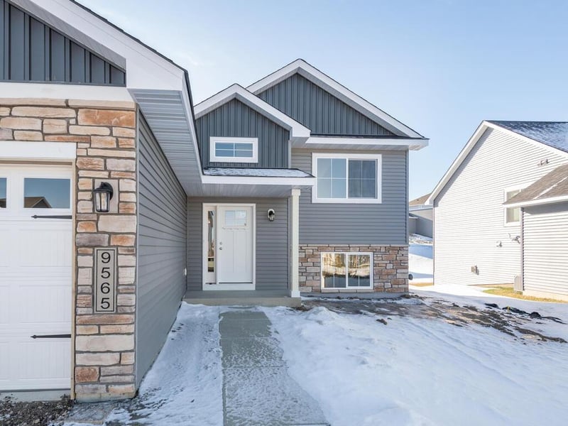 9565 Andrew Ave, Elko New Market, MN 55020
