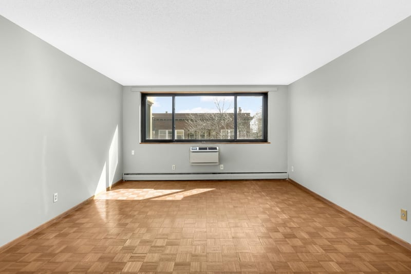 1912 Dupont Ave S #405, Minneapolis, MN 55403