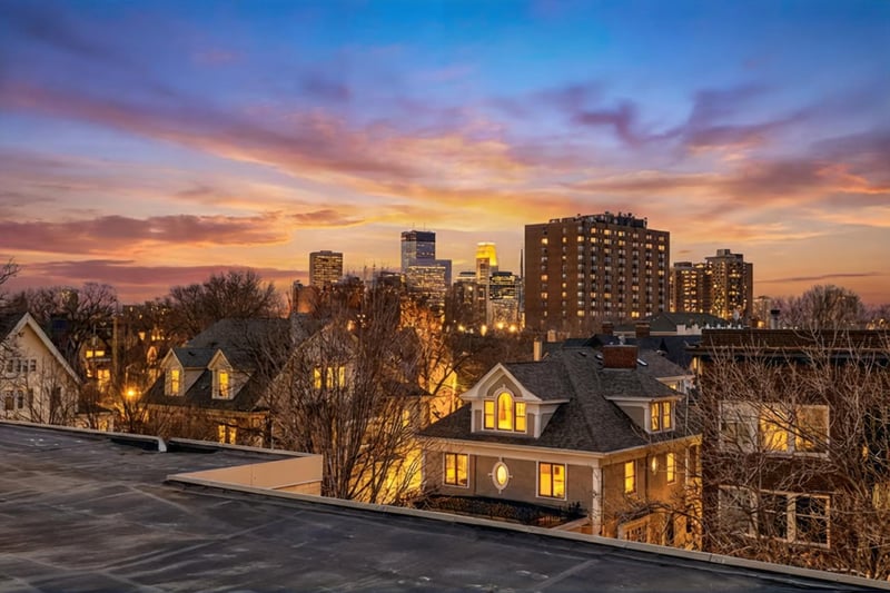 1912 Dupont Ave S #405, Minneapolis, MN 55403