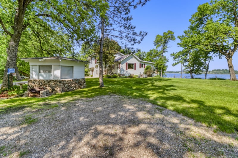 20473 Leisure Dr, Pelican Rapids, MN 56572