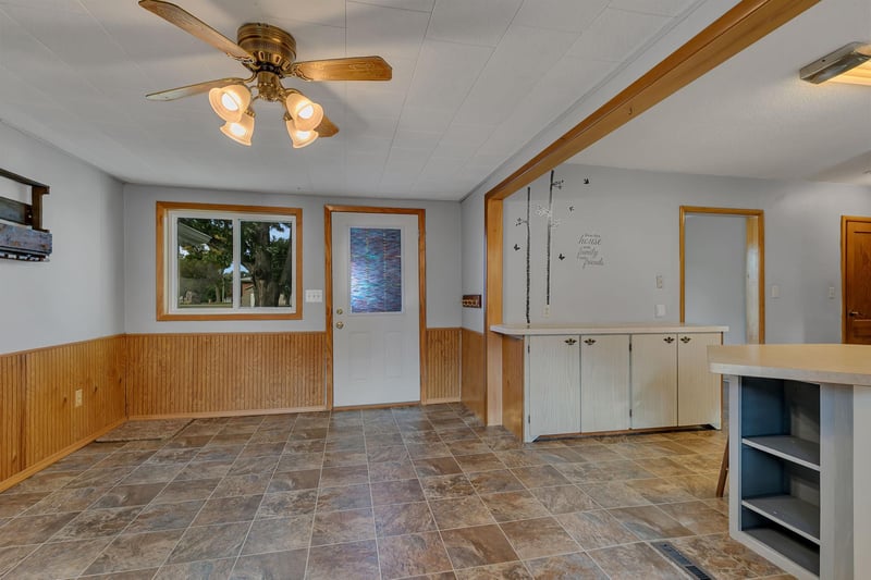 208 Cedar St N, Grey Eagle, MN 56336